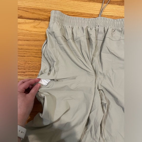 Men’s Lululemon Jogger - Picture 10 of 13